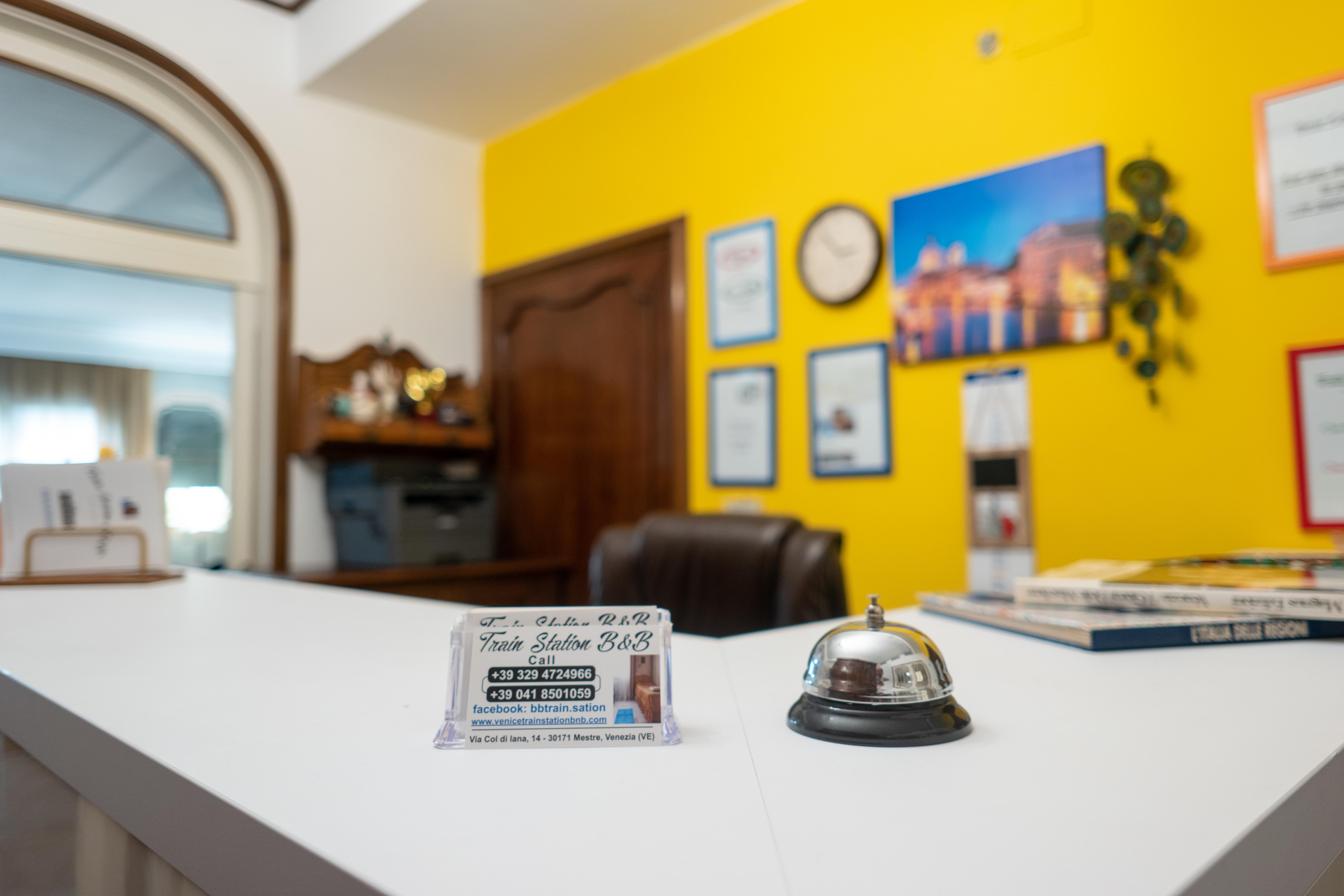 Guest House Train Station Mestre Extérieur photo